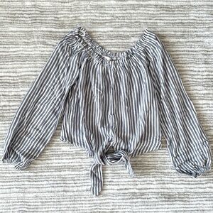 Hollister Off-The-Shoulder Striped Crop Blouse with Puffy Sleeves, size Small